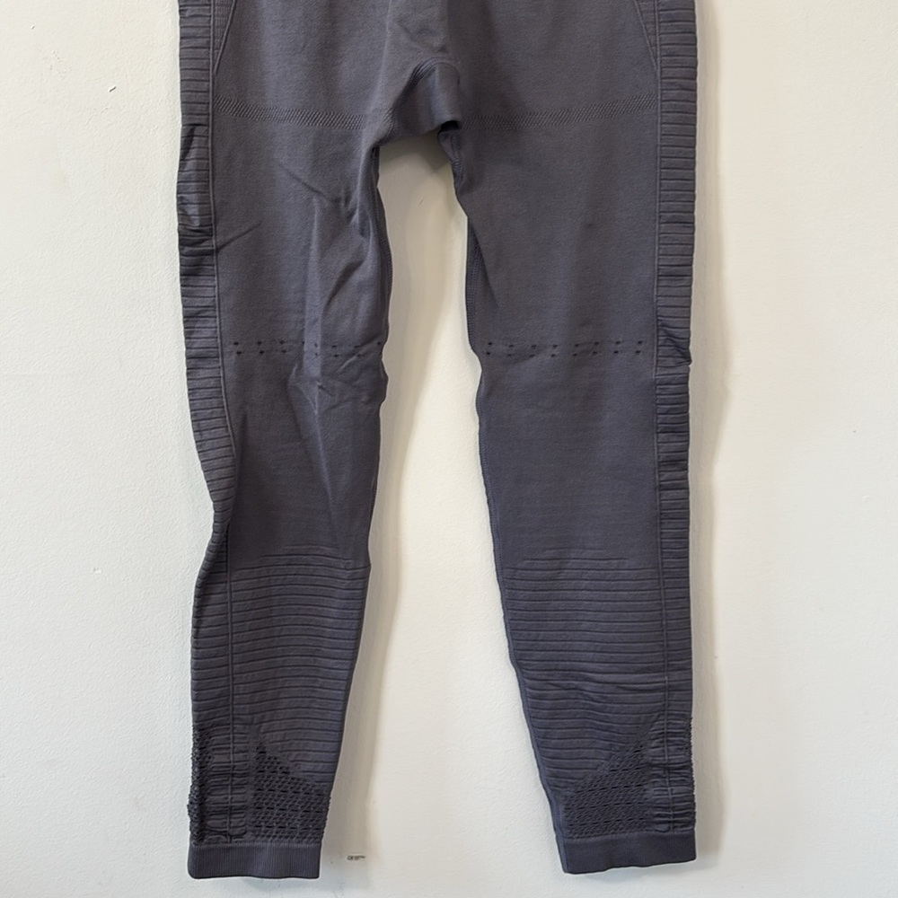 Gymshark Energy Cropped Leggings Slate Lavender Size Medium - Picture 8 of 10